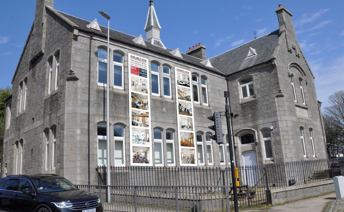 High Quality Office Accommodation with parking