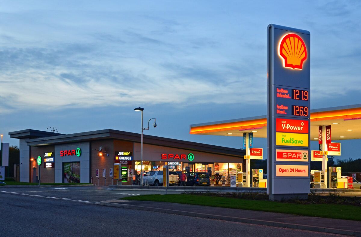 US dollar kussen Overvloed Petrol Filling Station for sale in Spar Fairfield Services, Bolinbroke  Road, Louth, LN11 0WA - CPD221515 | Knight Frank