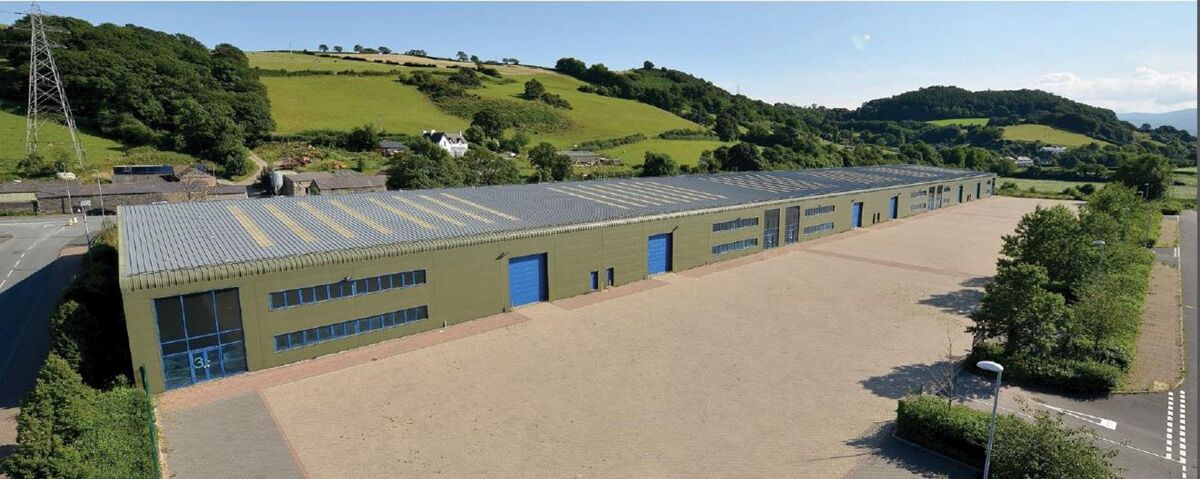 Superb, good quality business units to let in Colwyn Bay