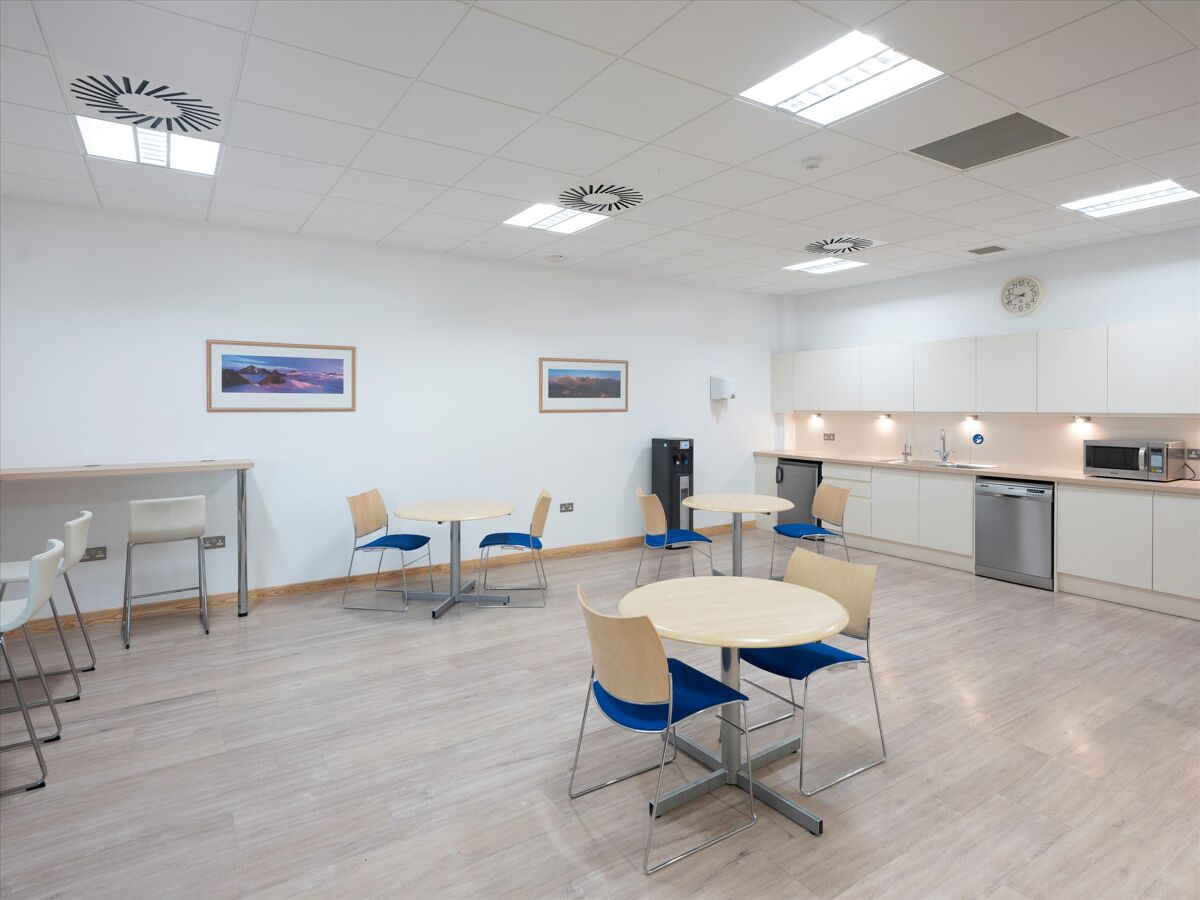 Office (Bus. Park) to rent in Avondale House, Phoenix Crescent