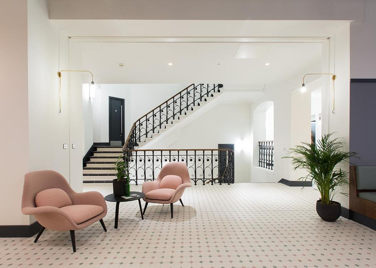 Serviced office space positioned right in the heart of The City of London on Throgmorton Street. Warnford Court is a short walk from Bank, Moorgate and Liverpool Street Stations.