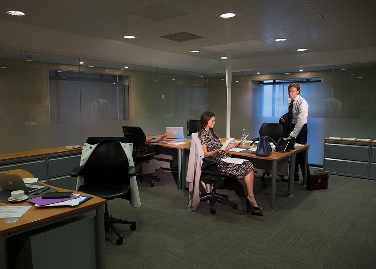 The building is close to the Bank of England and offers serviced offices, customer lounge, meeting rooms, bicycle storage and showers, all within walking distance to Bank station.