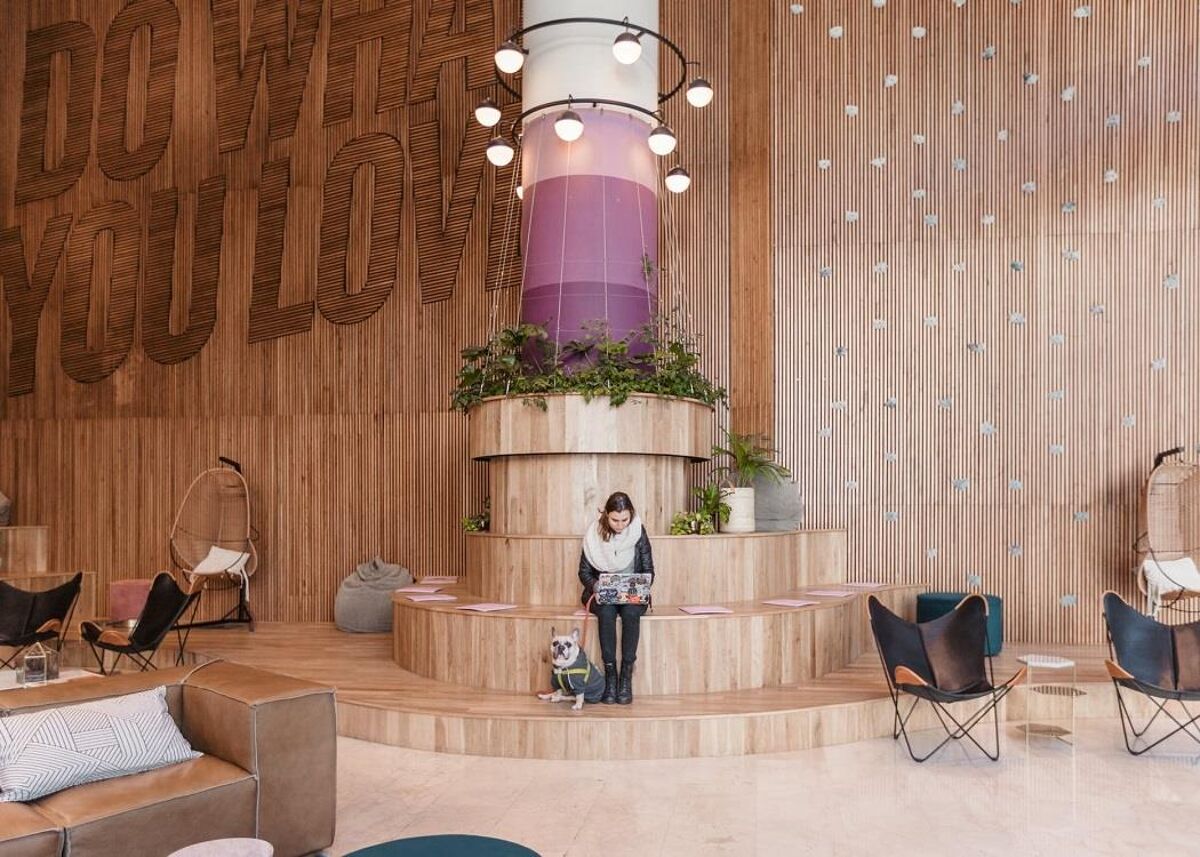 This dog friendly workspace is close to Marylebone station and offers hot desks, dedicated desks, a selection of private offices as well as event space, conference rooms, bike storage and showers.