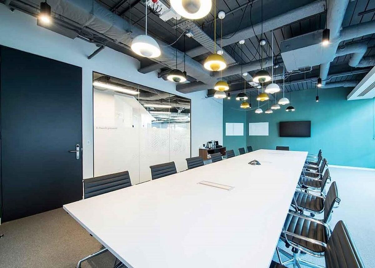 The building is located in the growth town of Reading and has energy efficient offices, co-working spaces, private areas, meeting rooms and a roof terrace, all just two minutes from Reading station.