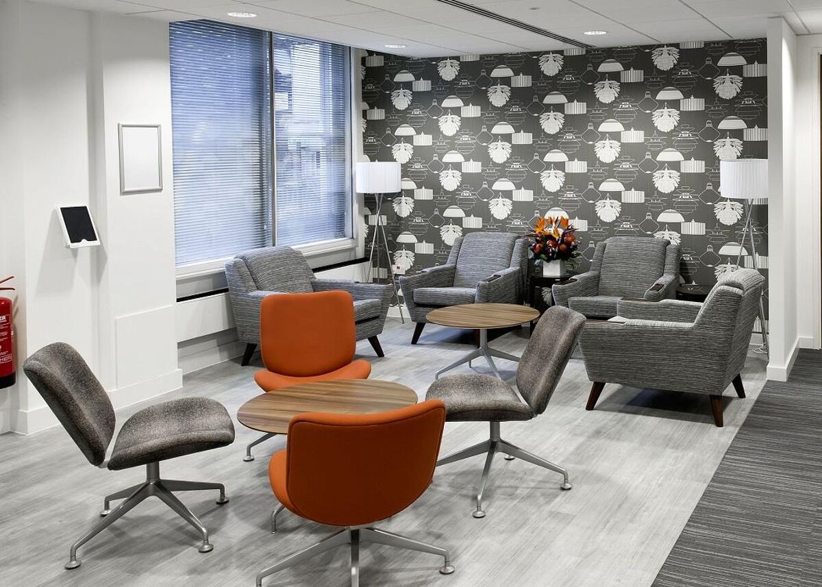 The building boasts an impressive stone-clad façade and offers private offices, meeting rooms, co-working space and business grade Internet and Wi-Fi, all just minutes from Piccadilly Circus station.