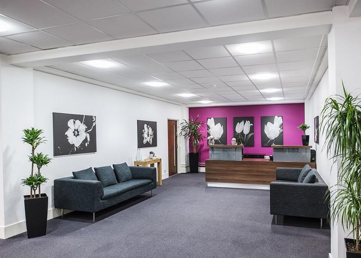 The attractive building overlooks beautiful gardens and has private offices, a friendly reception, meeting rooms, breakout areas, hot desks and virtual office packages moments from Victoria station.