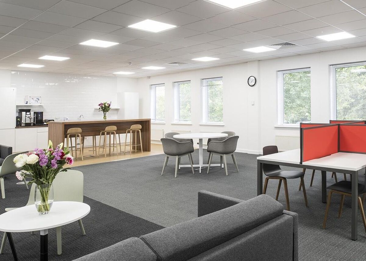 The business centre is located on a popular office park in Bristol and offers serviced offices, meeting rooms, business Internet and friendly reception, all just four miles from Bristol Parkway.