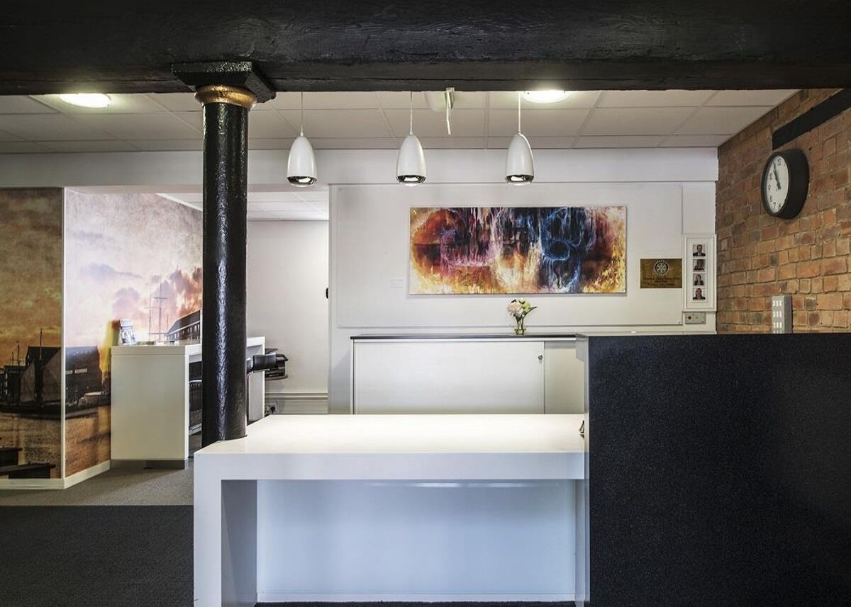 This historic and iconic building boasts good waterside views and offers staffed reception, offices, co-working, meeting rooms and admin support, and Gloucester railway station is within easy reach.