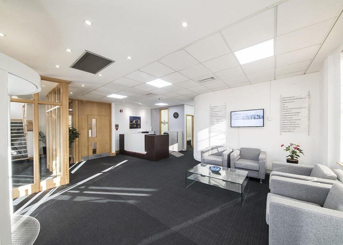 This bright and spacious business centre is located in the heart of Amersham and offers a choice of offices, meeting rooms and co-working space, all supported by a business centre team.