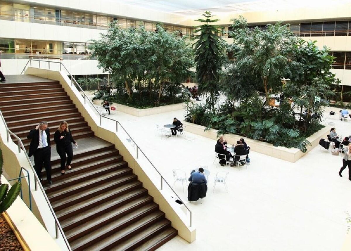 This award-winning business centre boasts a large garden atrium and has furnished offices, reception, meeting rooms, breakout areas and onsite parking, all within reach of Milton Keynes station.