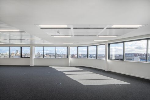 Picture of 3,412 - 14,212 sqft Office for rent.