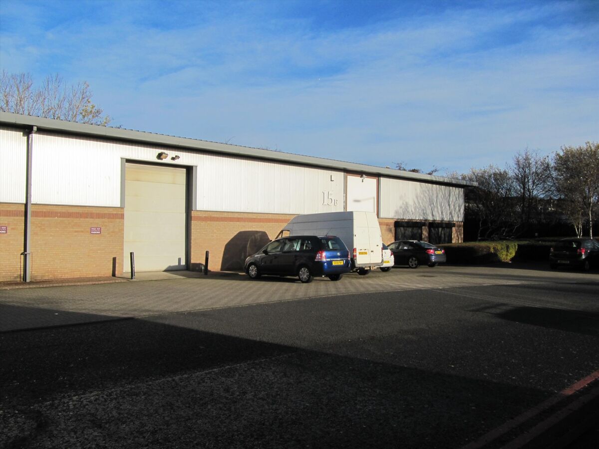 Industrial/Distribution to rent in 15E Riverside Road, Southwick ...