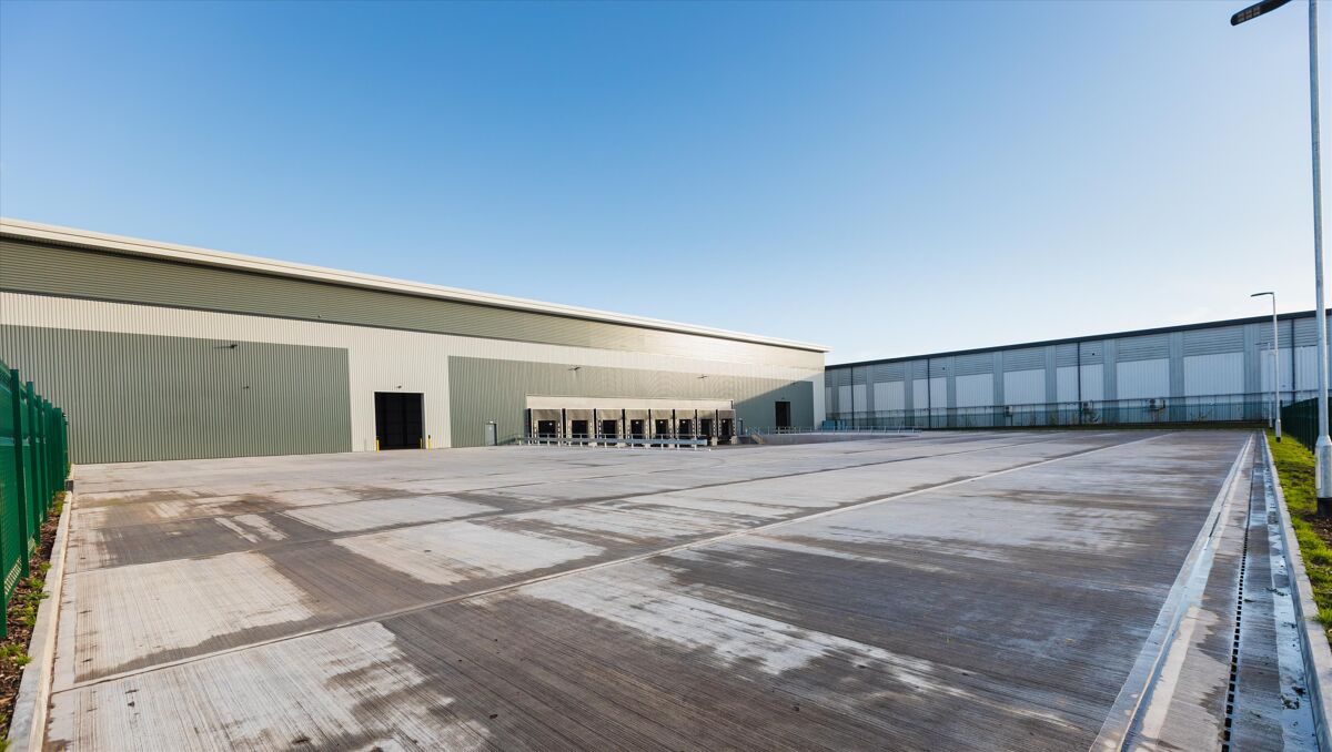 Industrial/Distribution to rent in St Modwen Park Stoke South S75