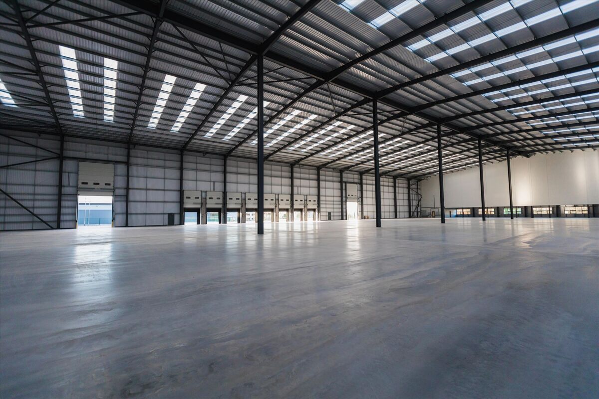 Industrial/Distribution to rent in St Modwen Park Stoke South S75