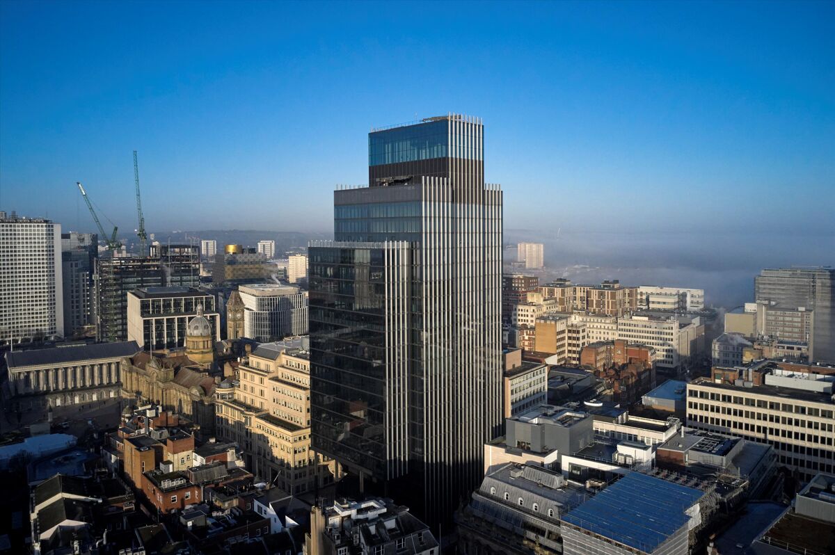 103 Colmore Row is a recognisable feature of the Birmingham skyline, with 228,835 sq.ft of office accommodation available over 26 storeys, enjoying the best panoramic views of the city.