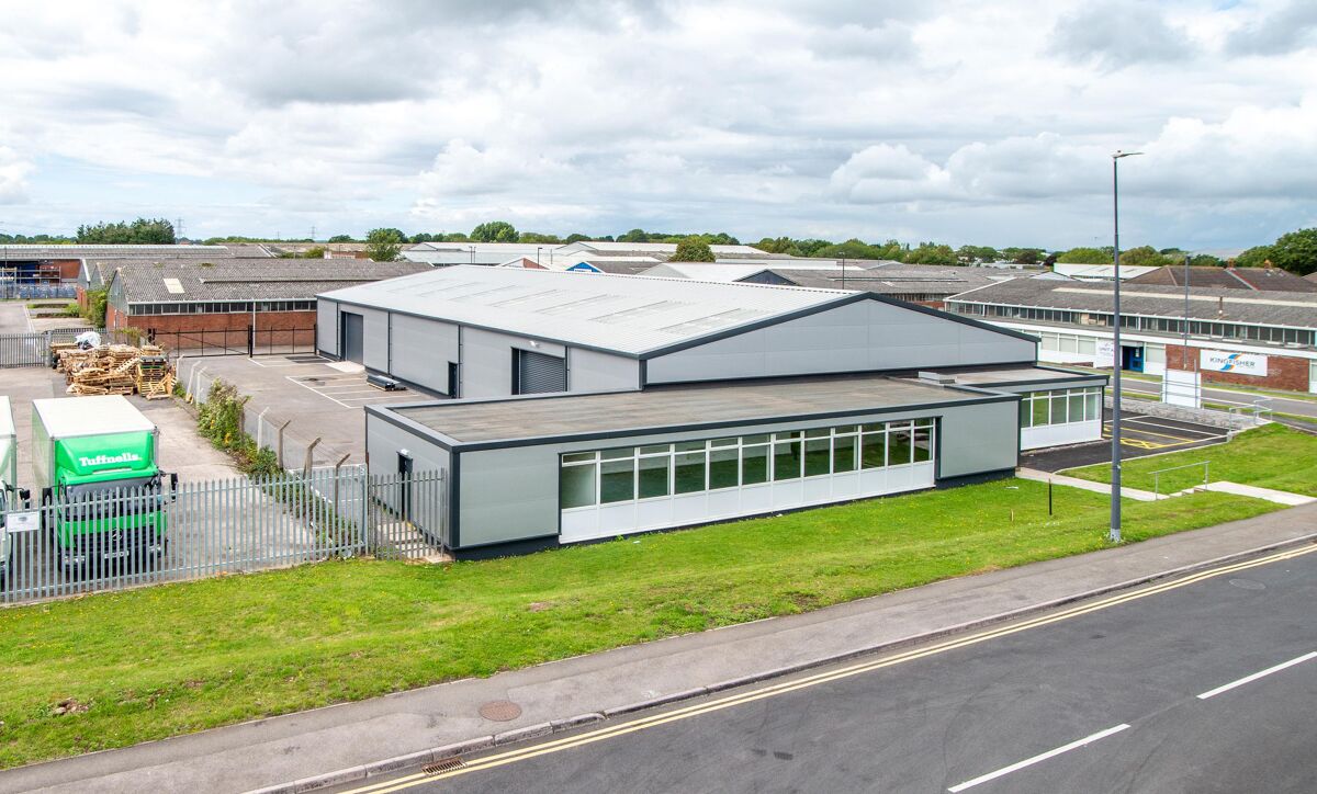 Industrial/Distribution to rent in Unit B1 Stover Trading Estate, Yate