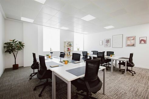 Picture of 130 - 2,737 sqft Office for rent.