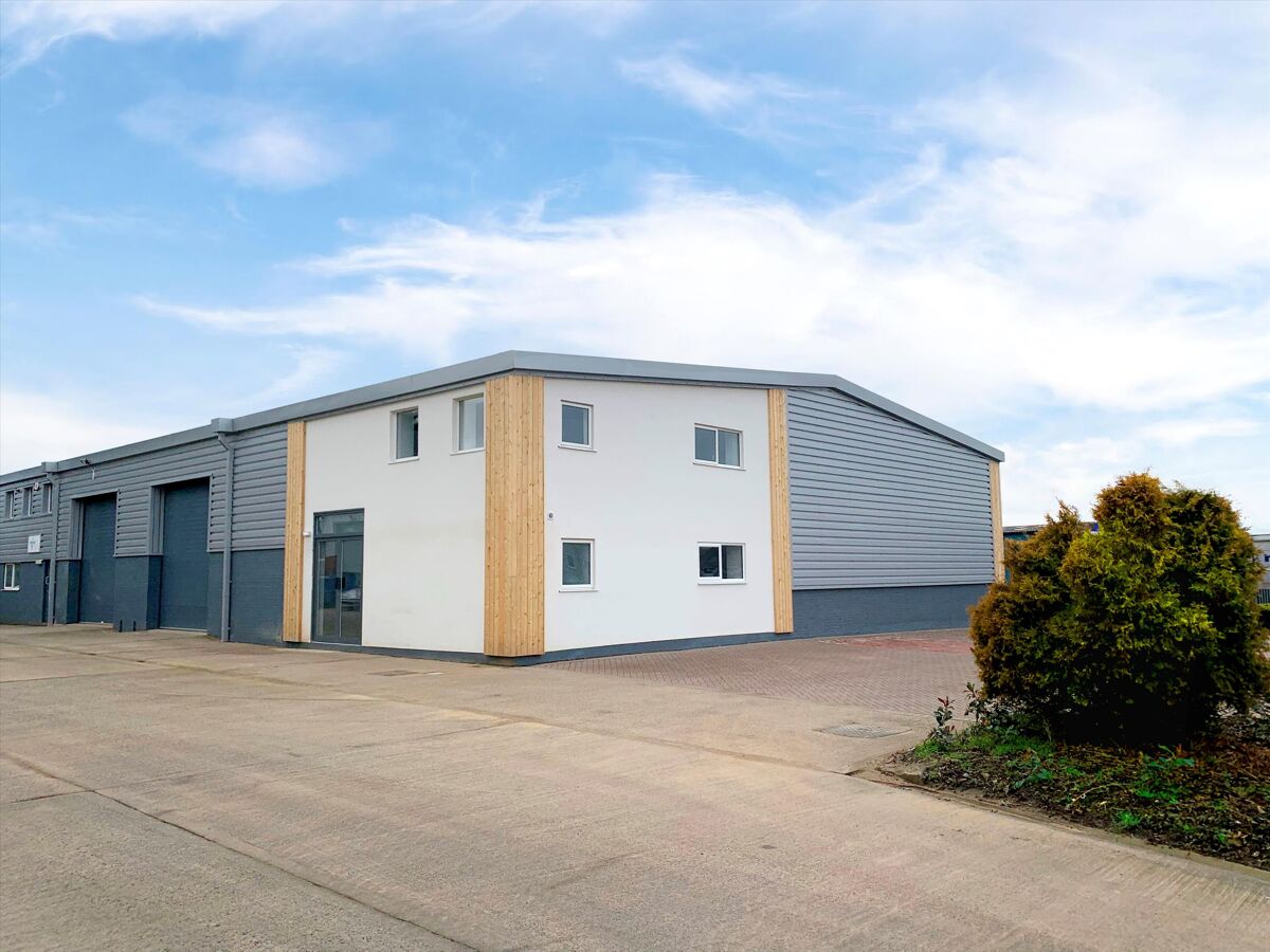 Industrial/Distribution to rent in Unit 2 Bamfurlong Industrial Park