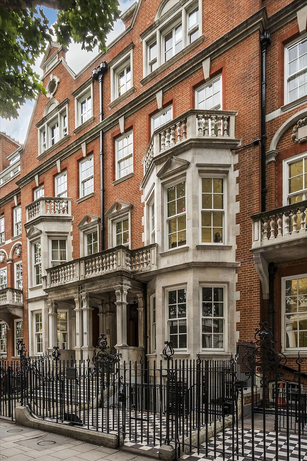 Image of 134-136, Buckingham Palace Road, Greater London, London SW1W 9SA