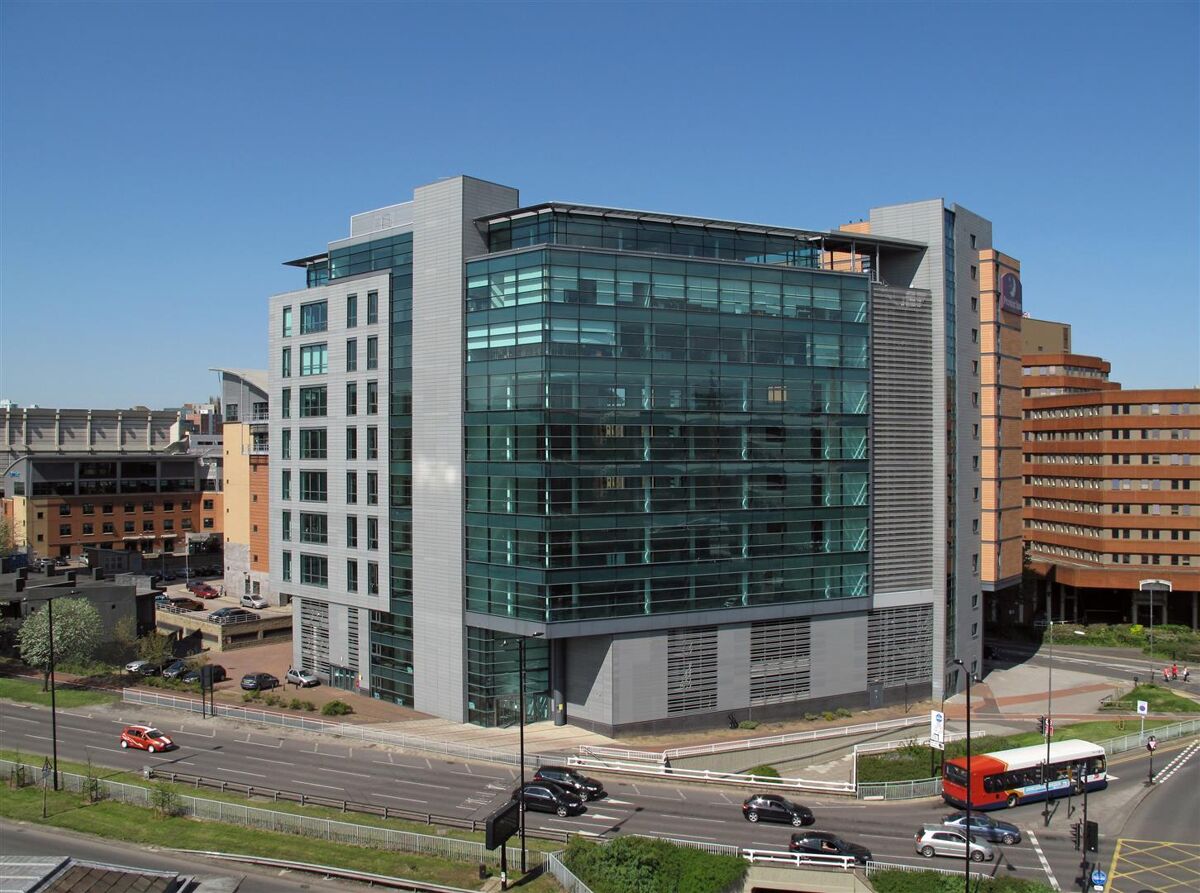 To Let - Grade A City Centre Offices with Car Parking.
Benefitting from EPC Rating A