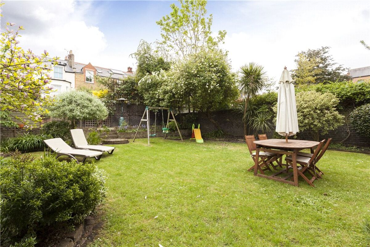 flat for sale in Altenburg Gardens, Battersea, London, SW11 CPM150061