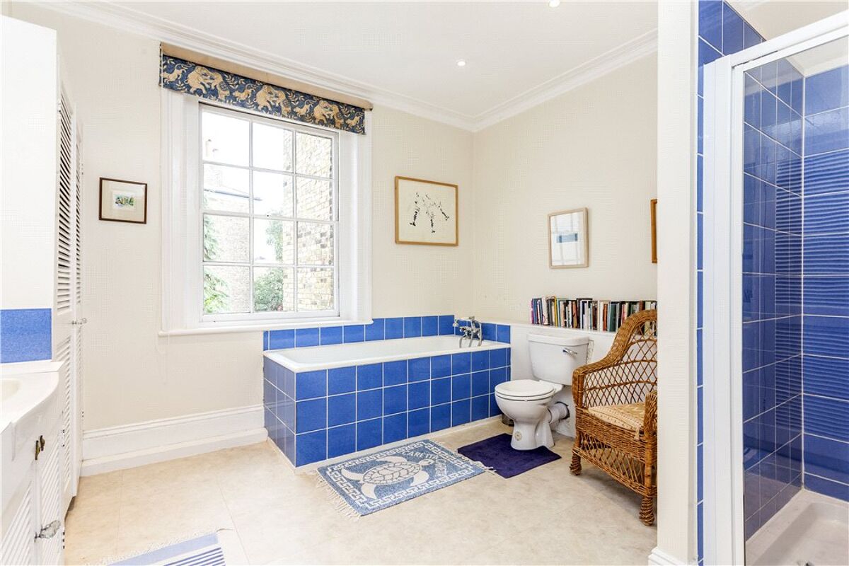 house for sale in Grafton Square, Clapham, London, SW4 CPM150130