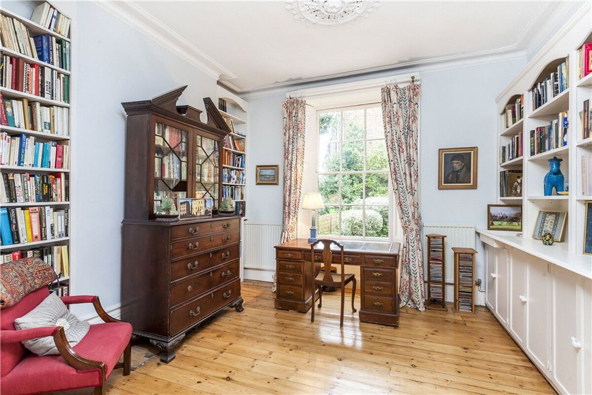 house for sale in Grafton Square, Clapham, London, SW4 CPM150130