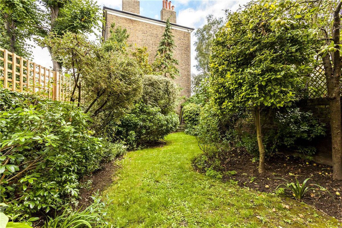 house for sale in Grafton Square, Clapham, London, SW4 CPM150130