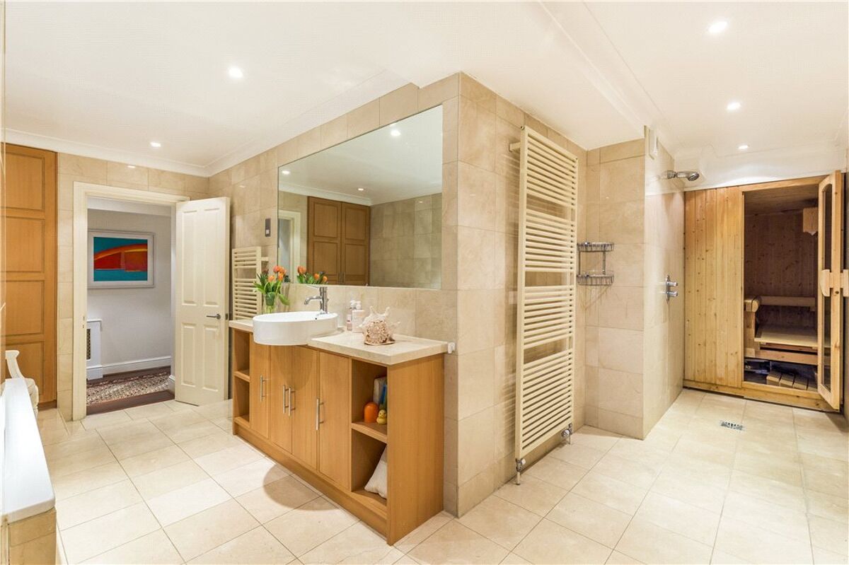 flat for sale in Windmill Drive, Clapham, London, SW4 CPM160075