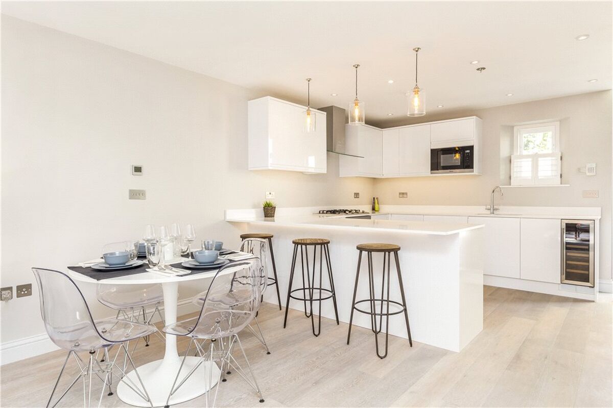 house for sale in Cedars Mews, Clapham Old Town, London, SW4