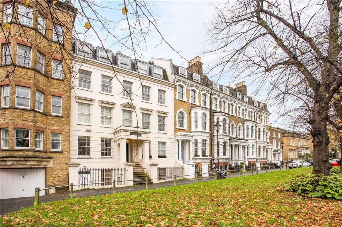 flat for sale in Brook House, Clapham Common South Side, London, SW4