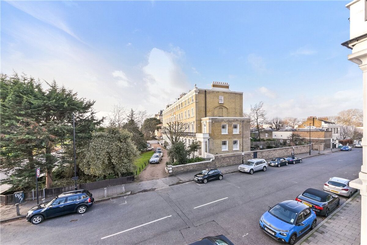 flat for sale in Clapham Common North Side, Clapham, SW4 CPM170158