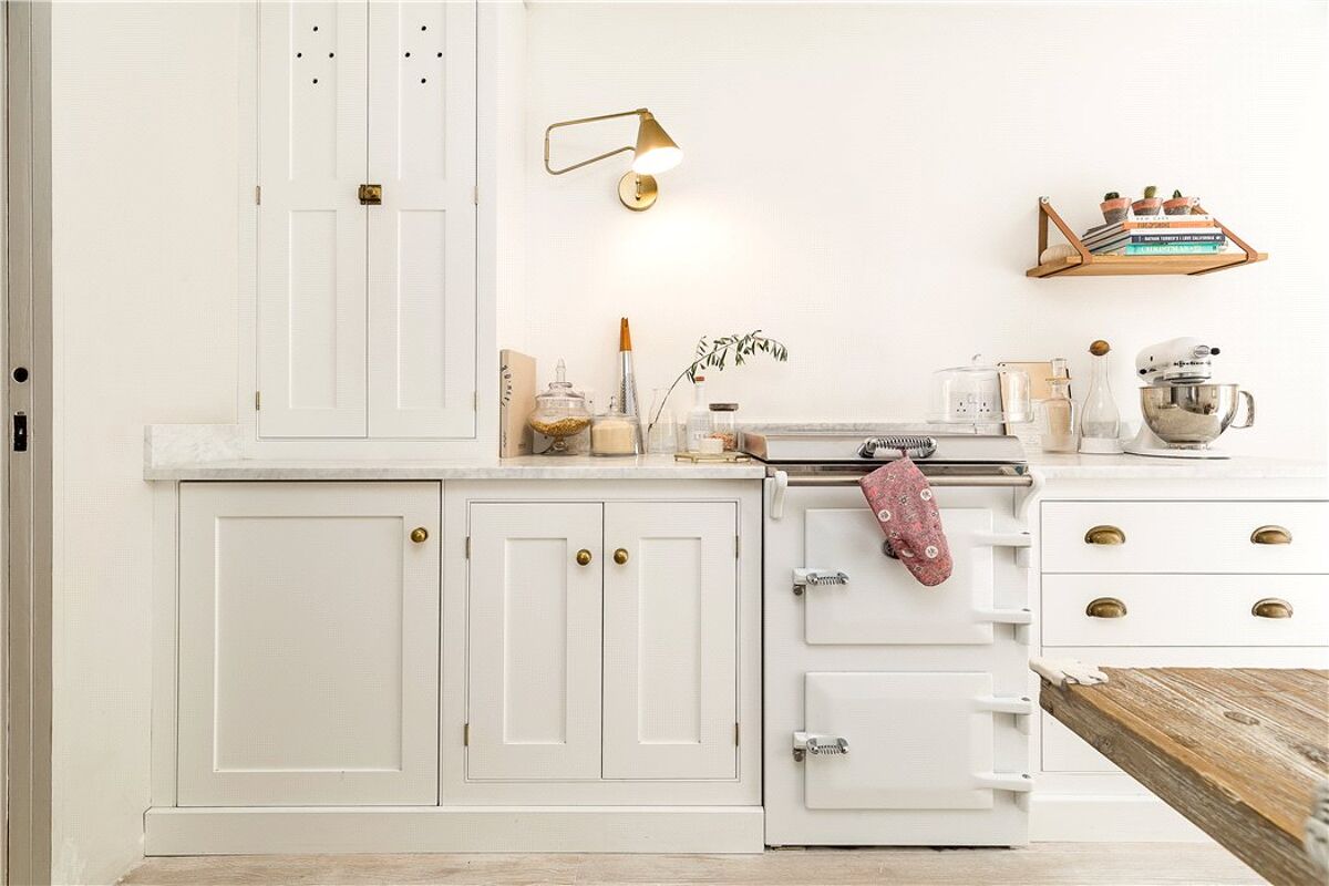 flat for sale in Stormont Road, Clapham, London, SW11 CPM180023