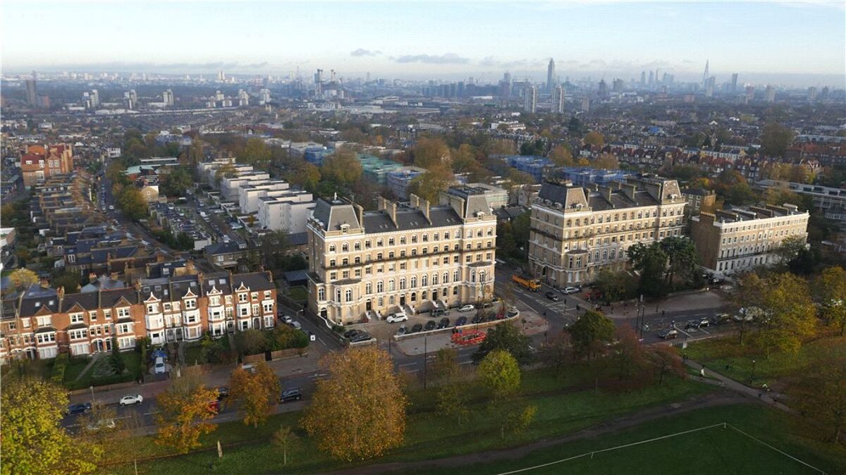 flat for sale in Thornton Place, Clapham Common North Side, Clapham