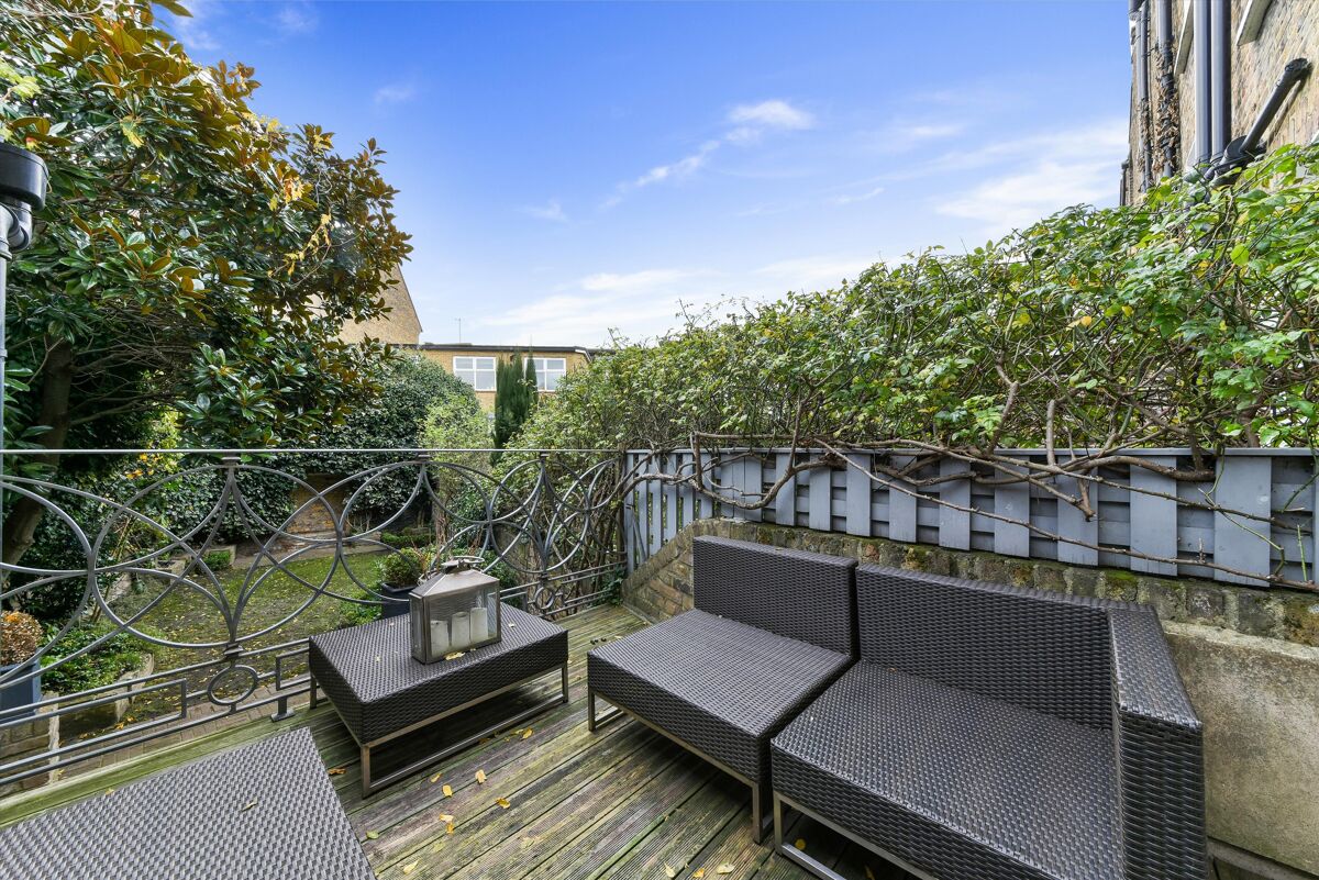 house to rent in Belmont Road, Clapham, London, SW4 CPQ012058190