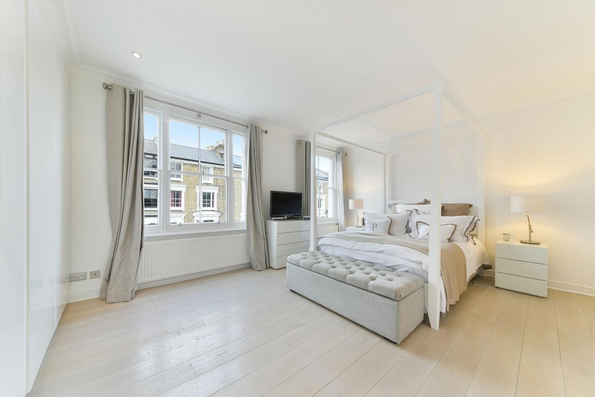 house to rent in Belmont Road, Clapham, London, SW4 CPQ012058190