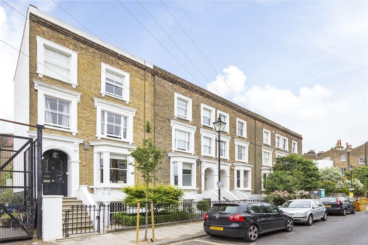 house to rent in Belmont Road, Clapham, London, SW4 CPQ012058190