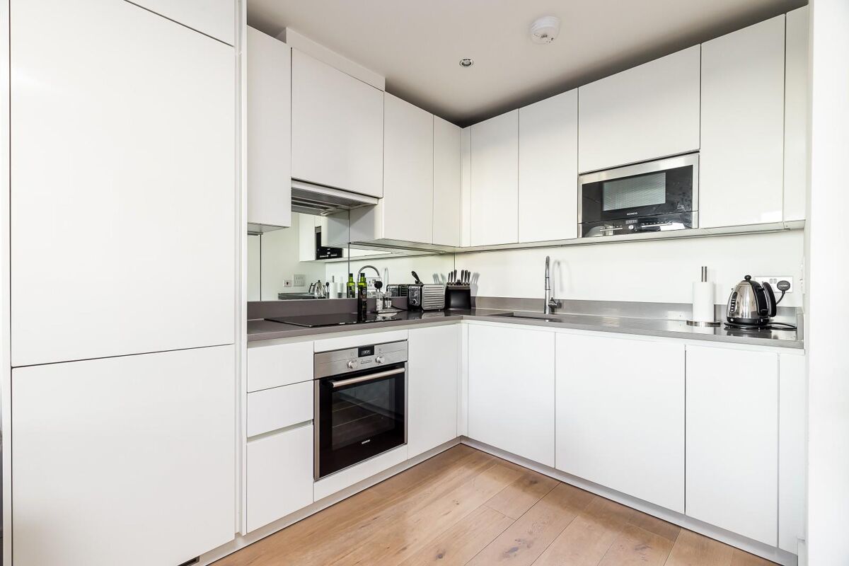 flat to rent in St. Luke's Avenue, The Library Building, Clapham ...