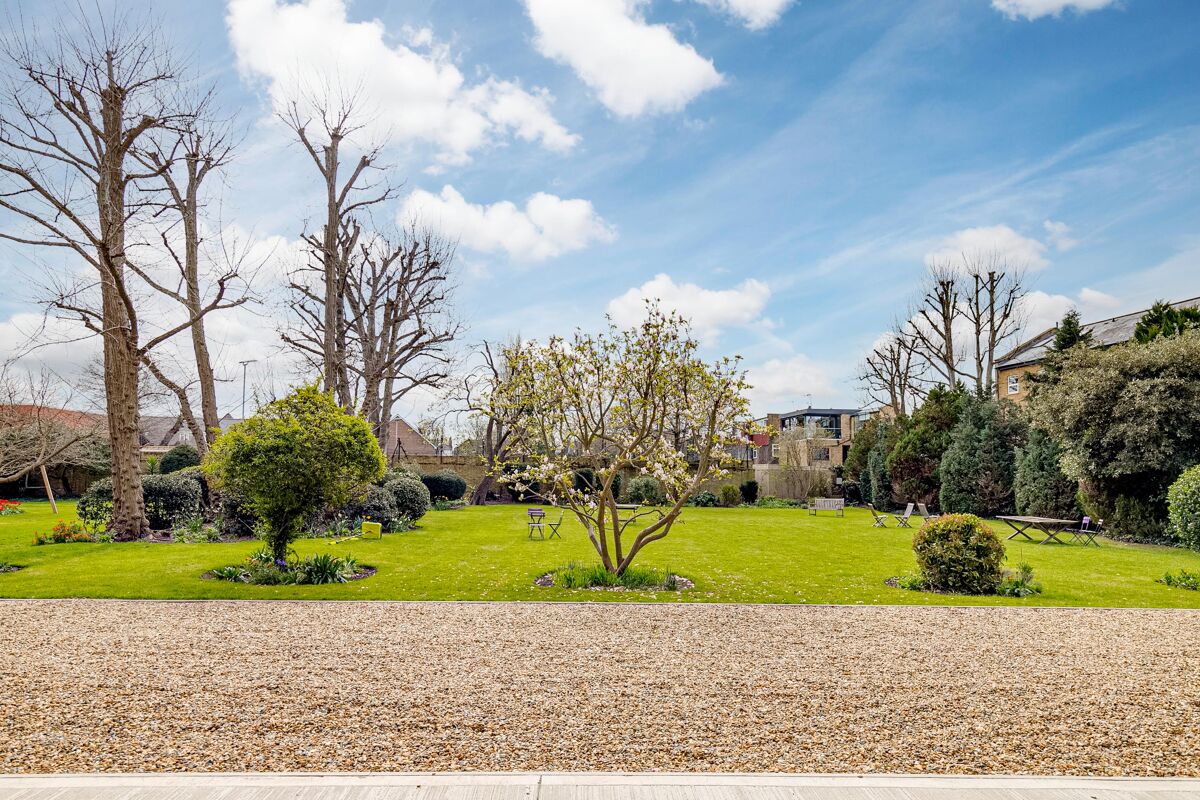 flat to rent in Clapham Mansions, Nightingale Lane, London, SW4