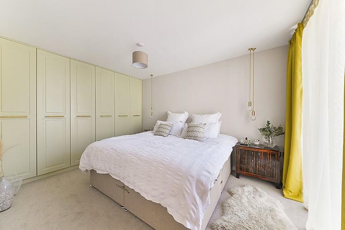 flat to rent in Hansford Building, Bedford Road, Clapham, London, SW4