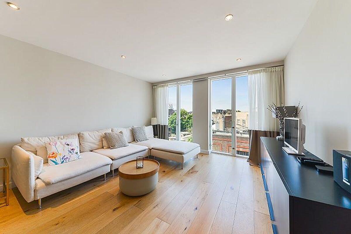 flat to rent in Hansford Building, Bedford Road, Clapham, London, SW4