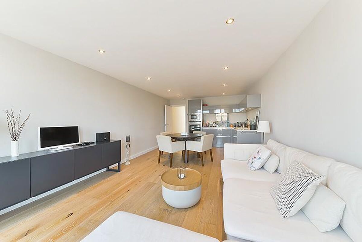 flat to rent in Hansford Building, Bedford Road, Clapham, London, SW4