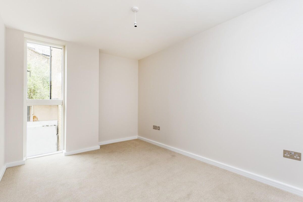 flat to rent in Bedford Road, Clapham, London, SW4 CPQ012136186