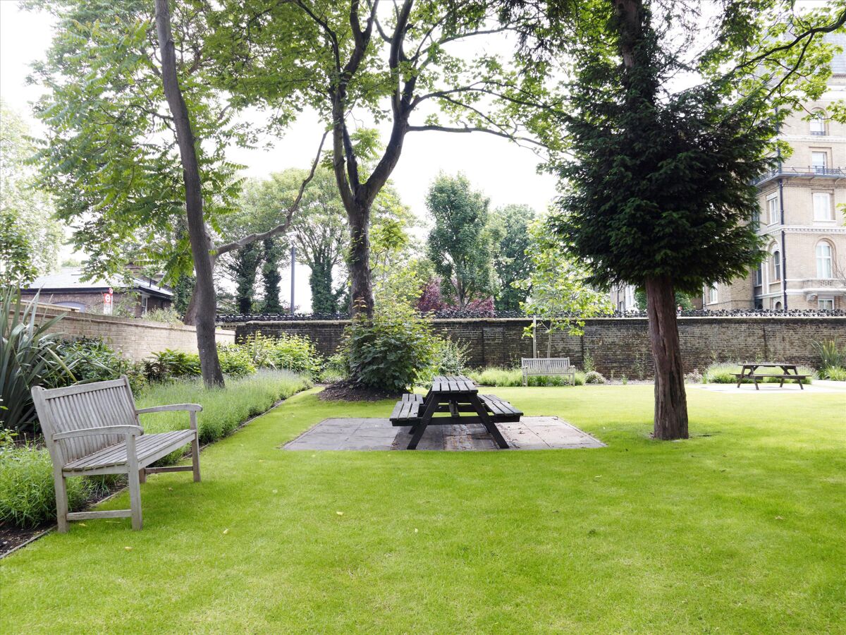 flat to rent in Thornton Place, Clapham Common North Side, Clapham