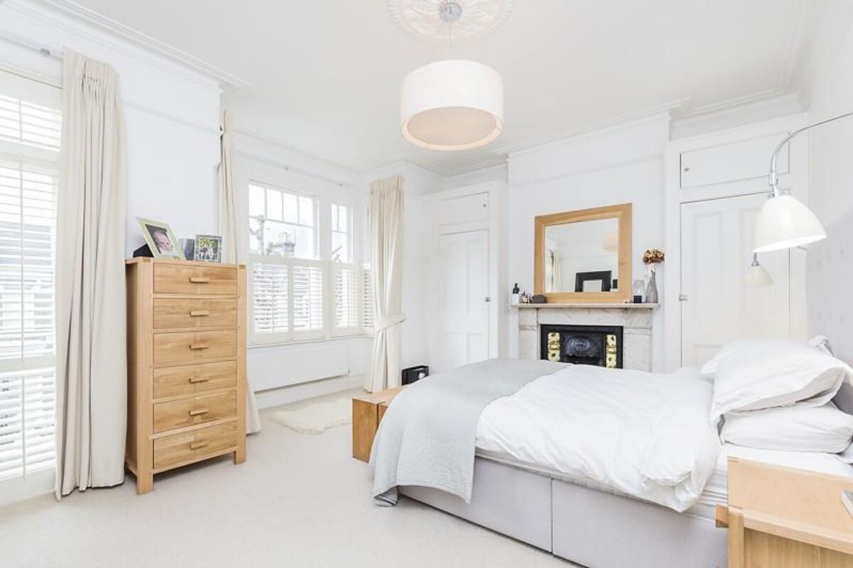 house to rent in Crescent Lane, Abbeville Village, Clapham, London, SW4