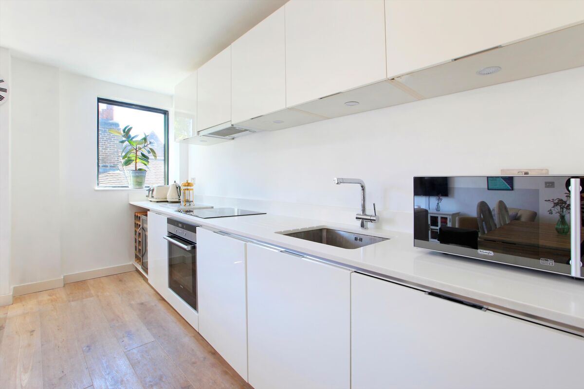 flat to rent in Putney Bridge Road, London, SW18 CPQ012158090