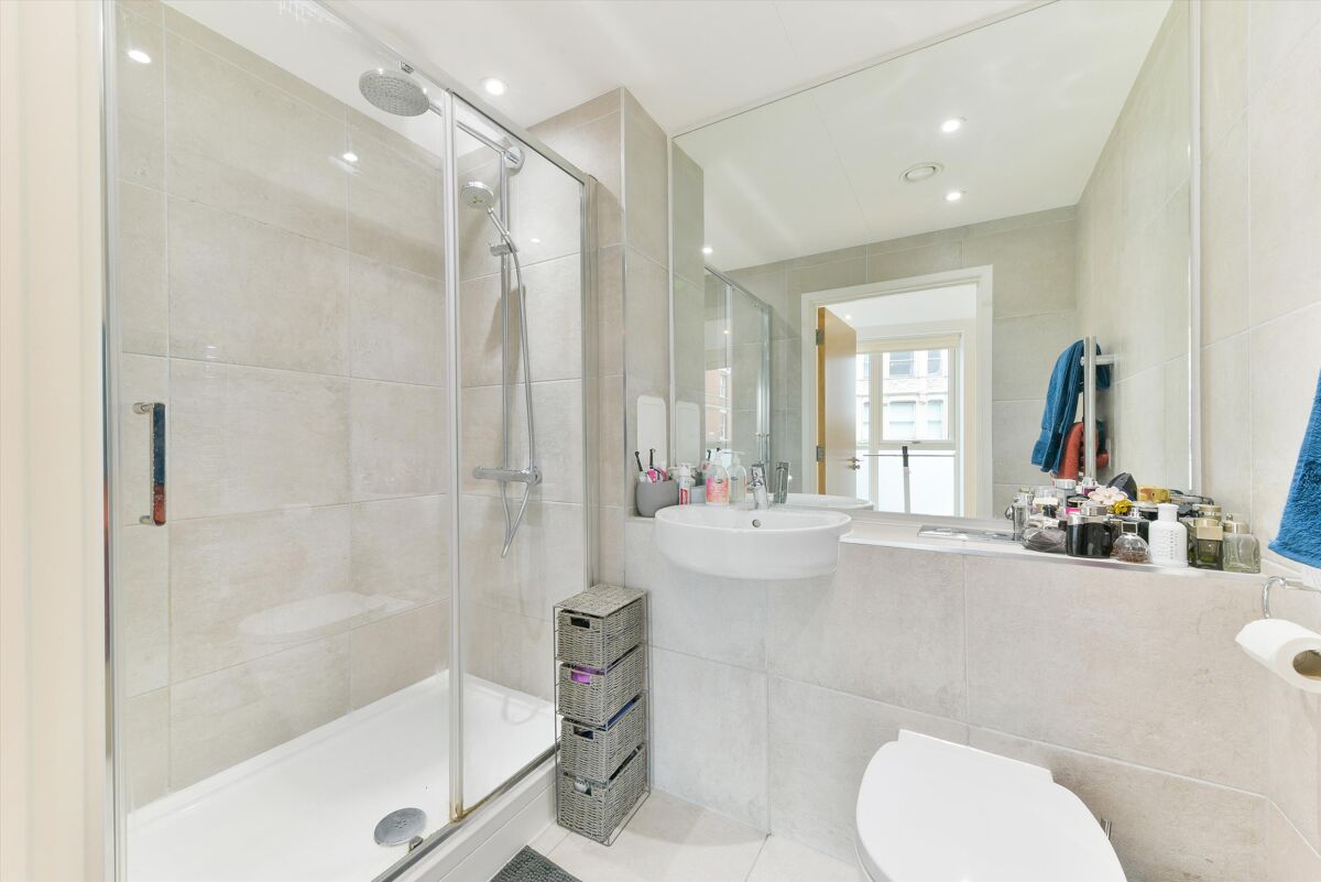 flat to rent in Balham Hill, London, SW12 CPQ012201767 Knight Frank