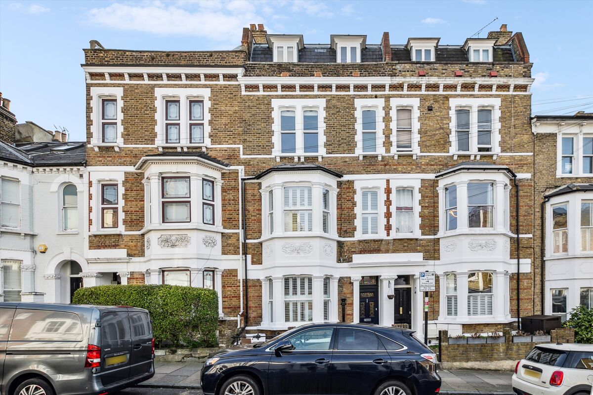 house to rent in Mallinson Road, London, SW11 - CPQ012203868 | Knight Frank