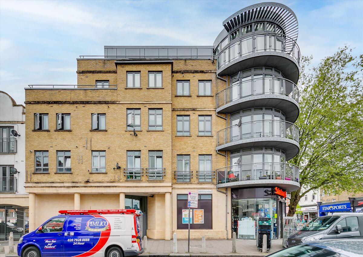 flat to rent in Clapham High Street, London, SW4 CPQ012211605