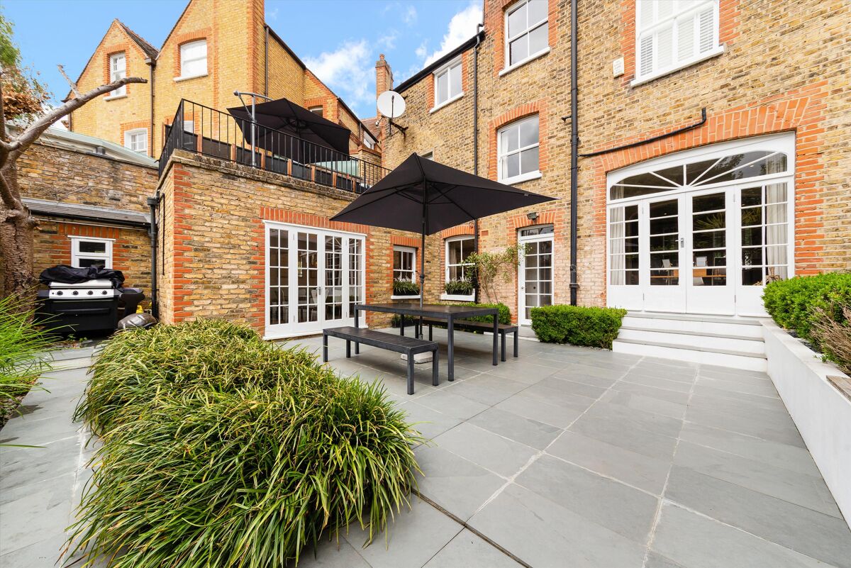 house to rent in Old Park Avenue, London, SW12 CPQ012217596 Knight